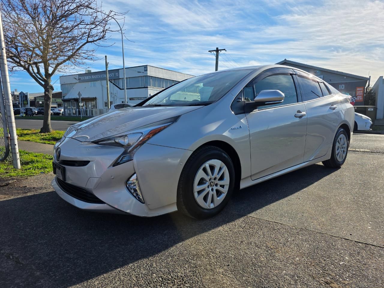 Vehicle image 4