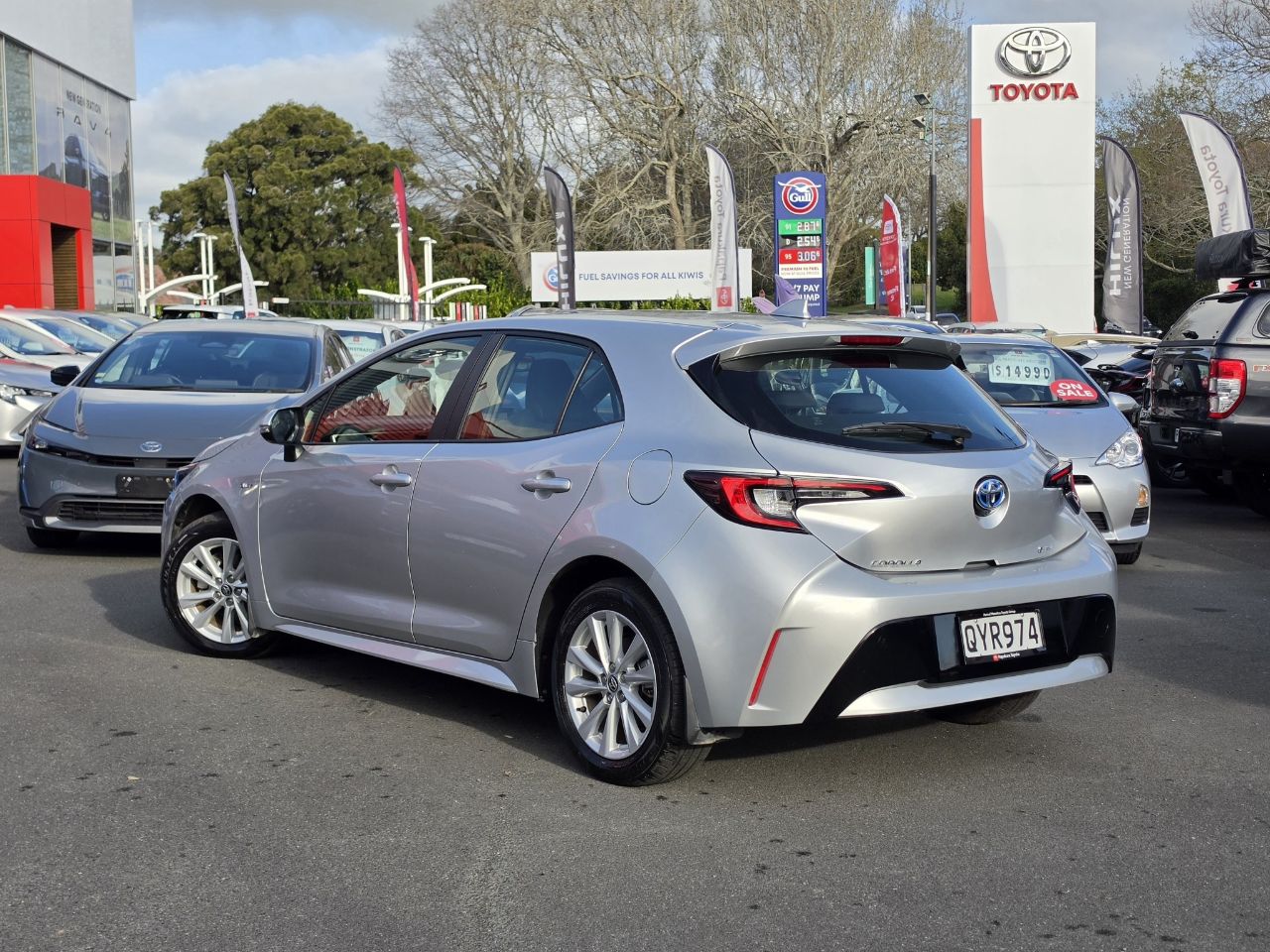 Vehicle image 5