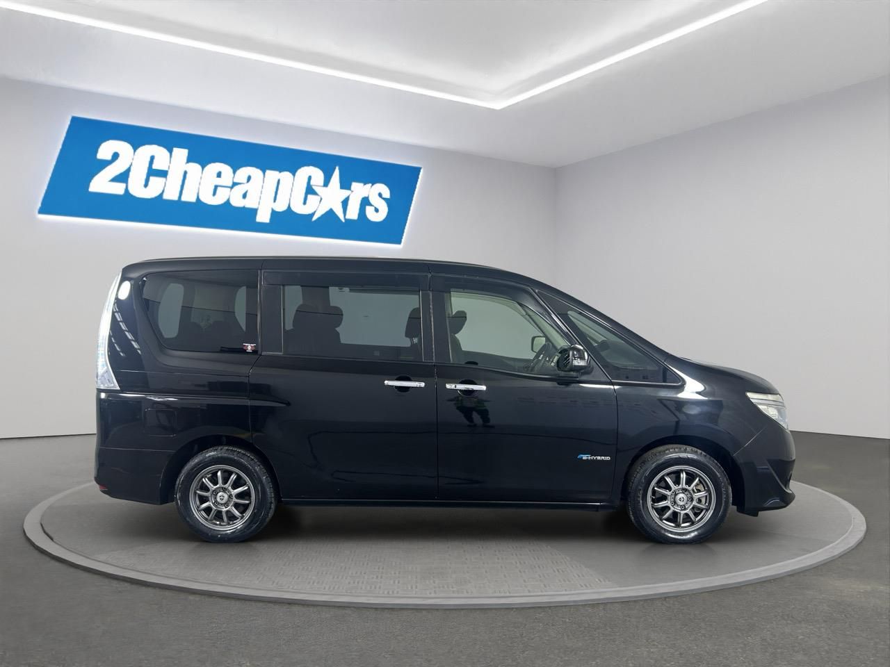 Vehicle image 4