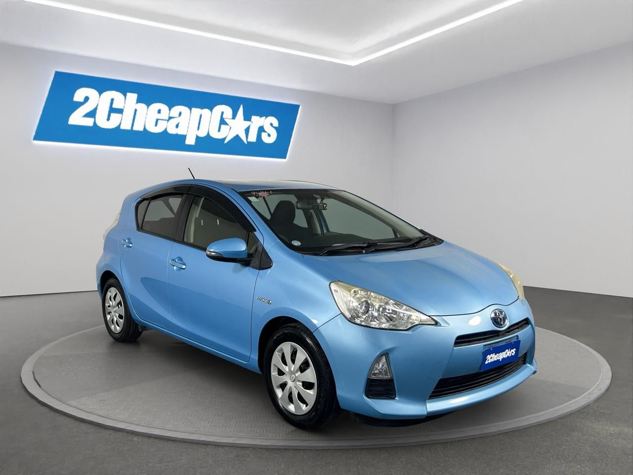 Vehicle image 3
