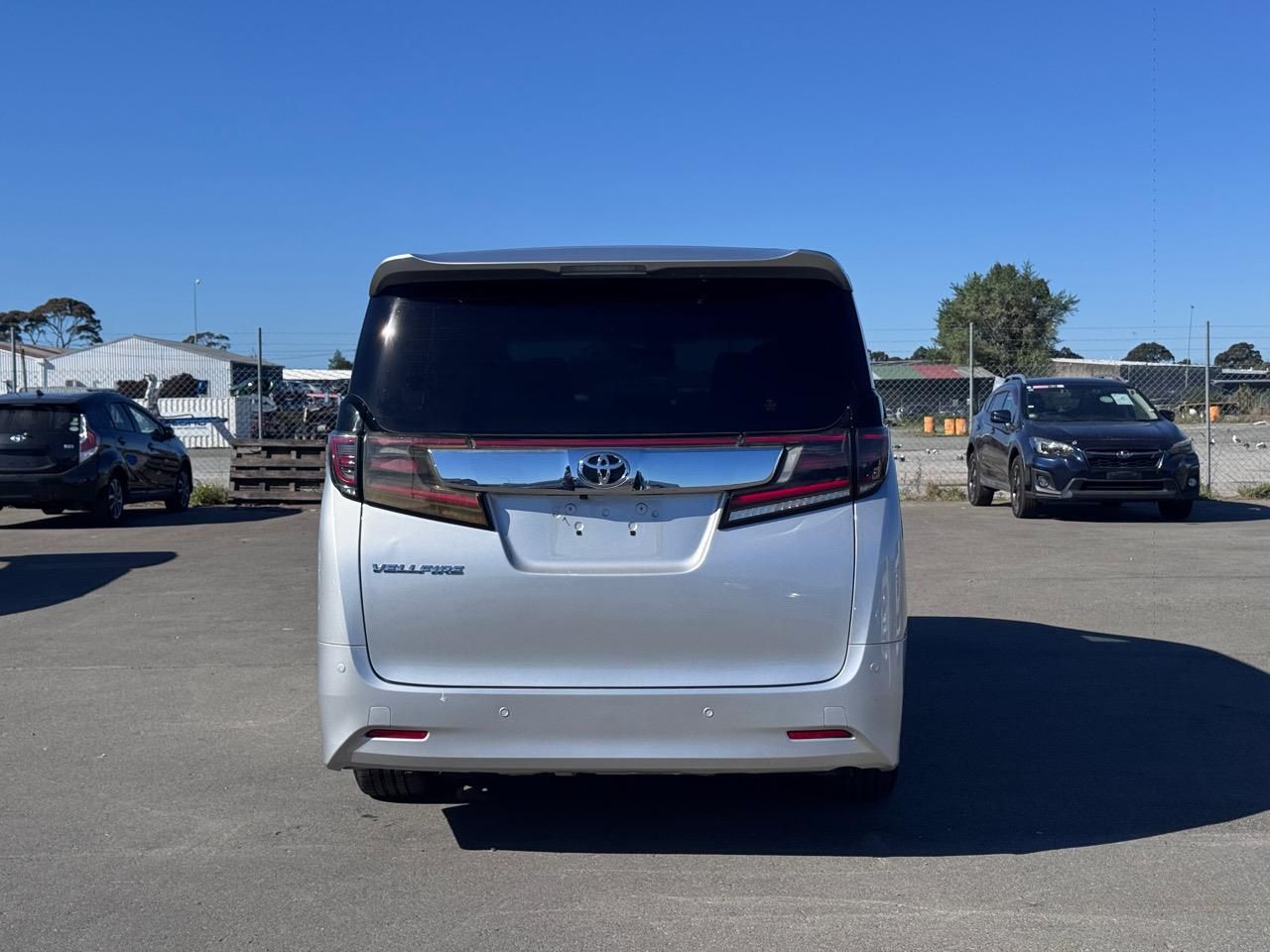 Vehicle image 5