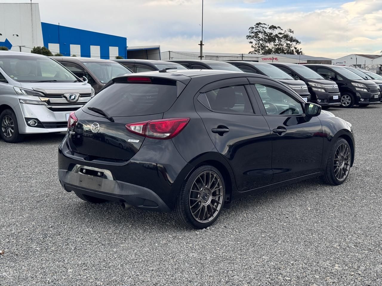 Vehicle image 5