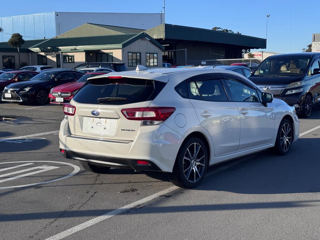 Vehicle image 5