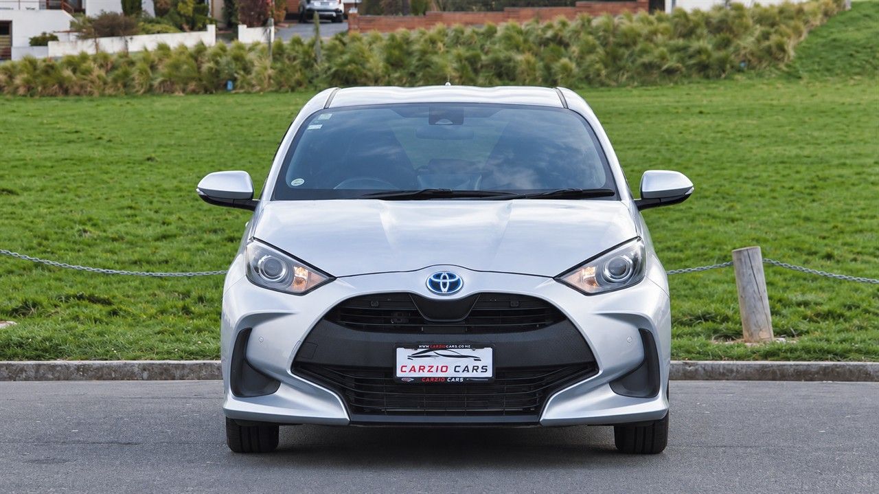 Vehicle image 3