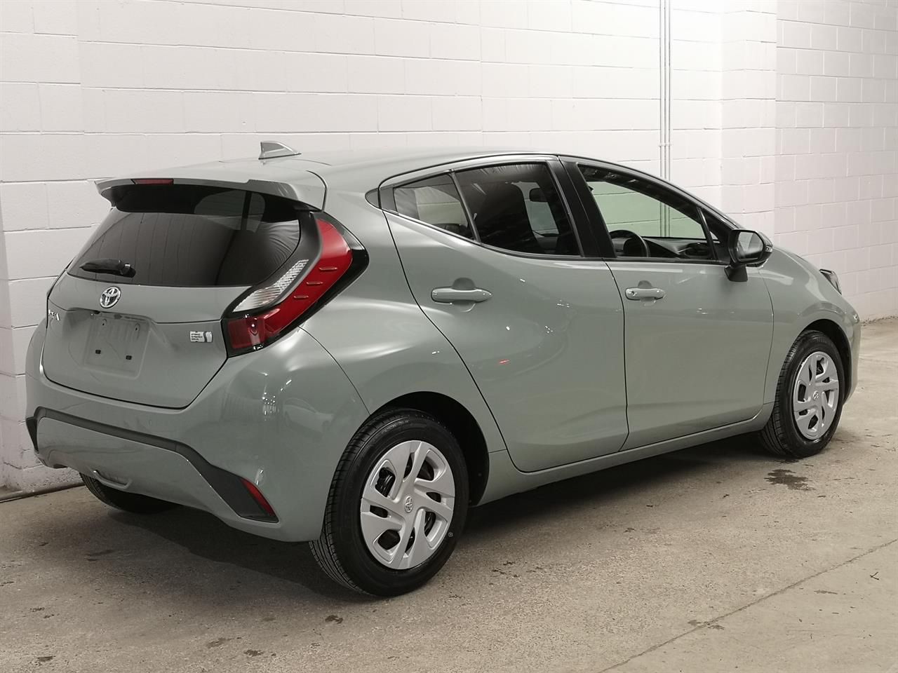 Vehicle image 2