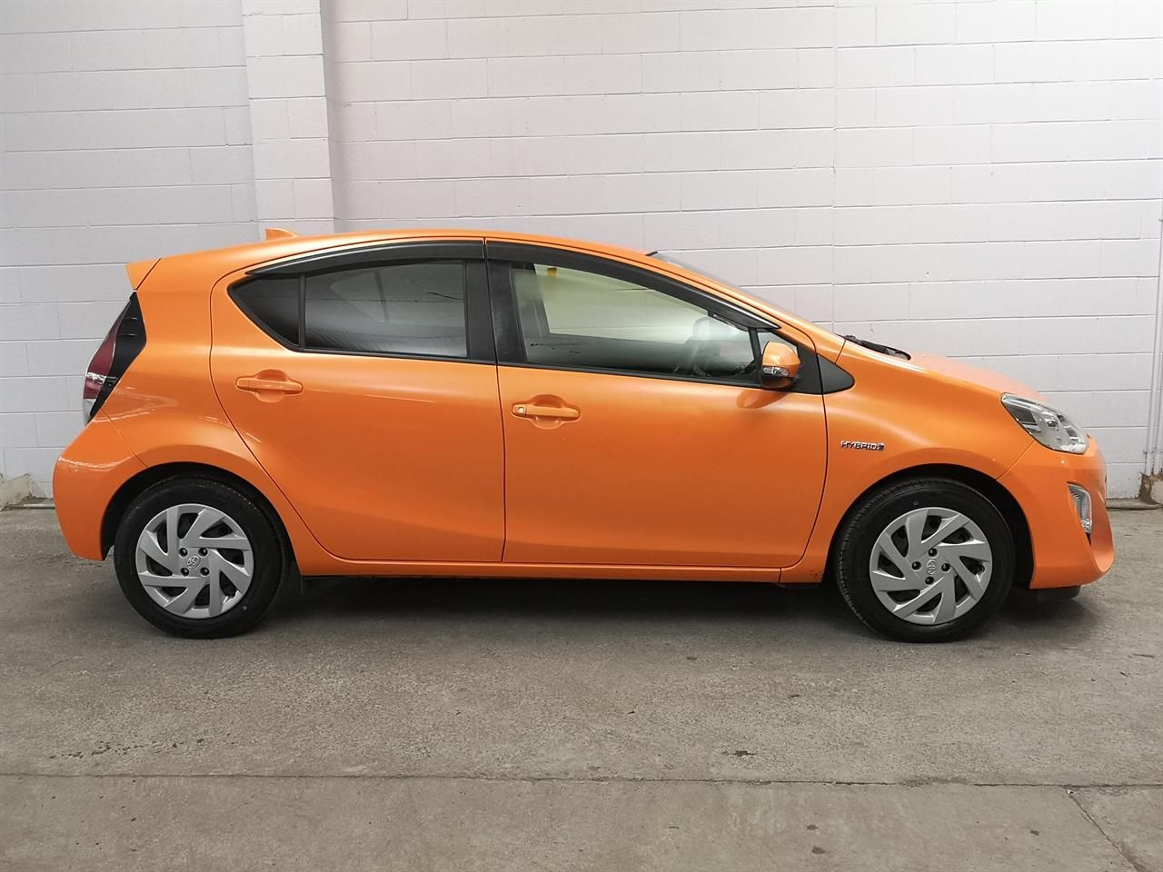 Vehicle image 3