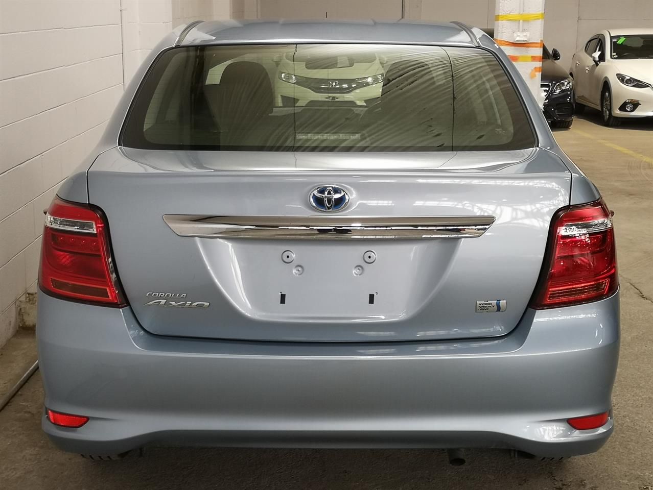 Vehicle image 5