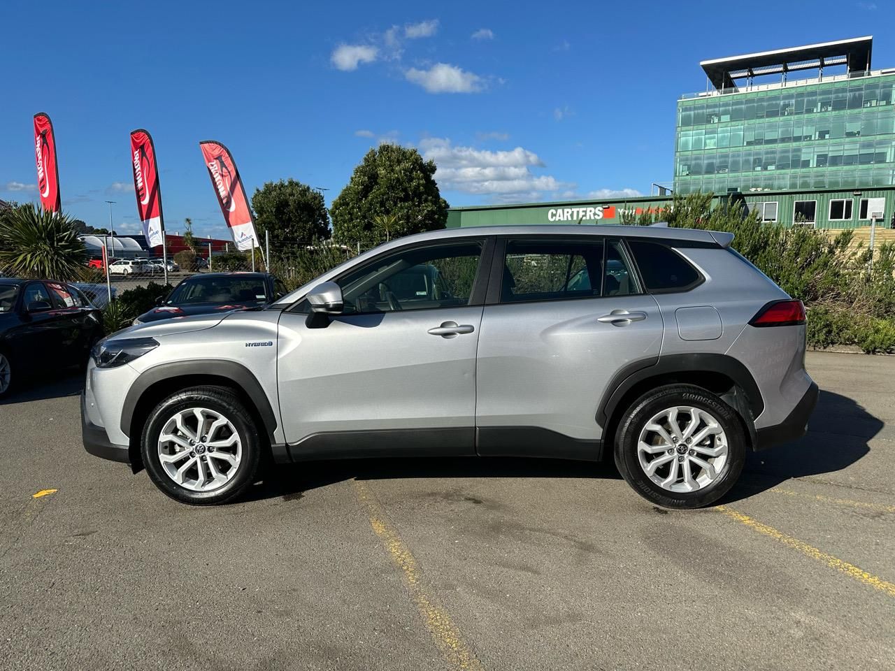 Vehicle image 5