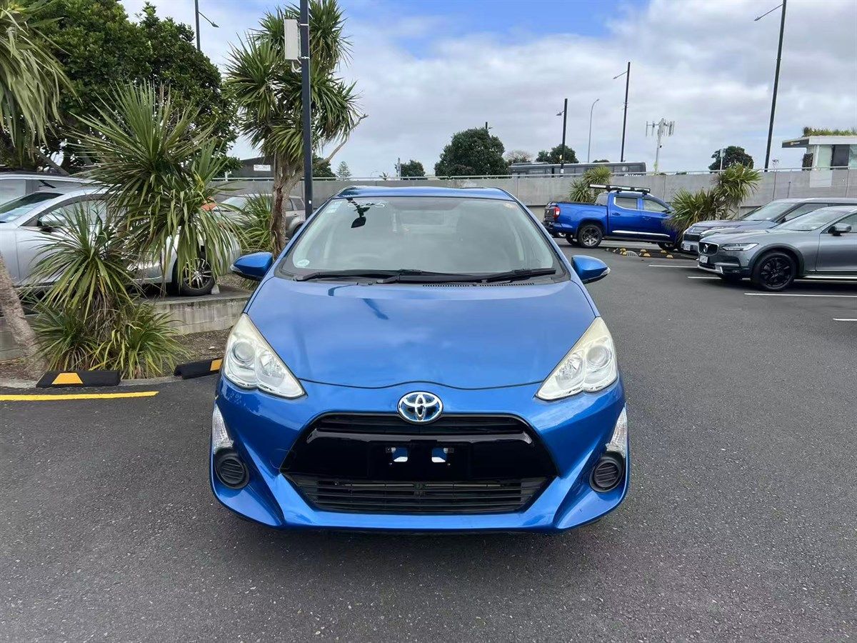 Vehicle image 2