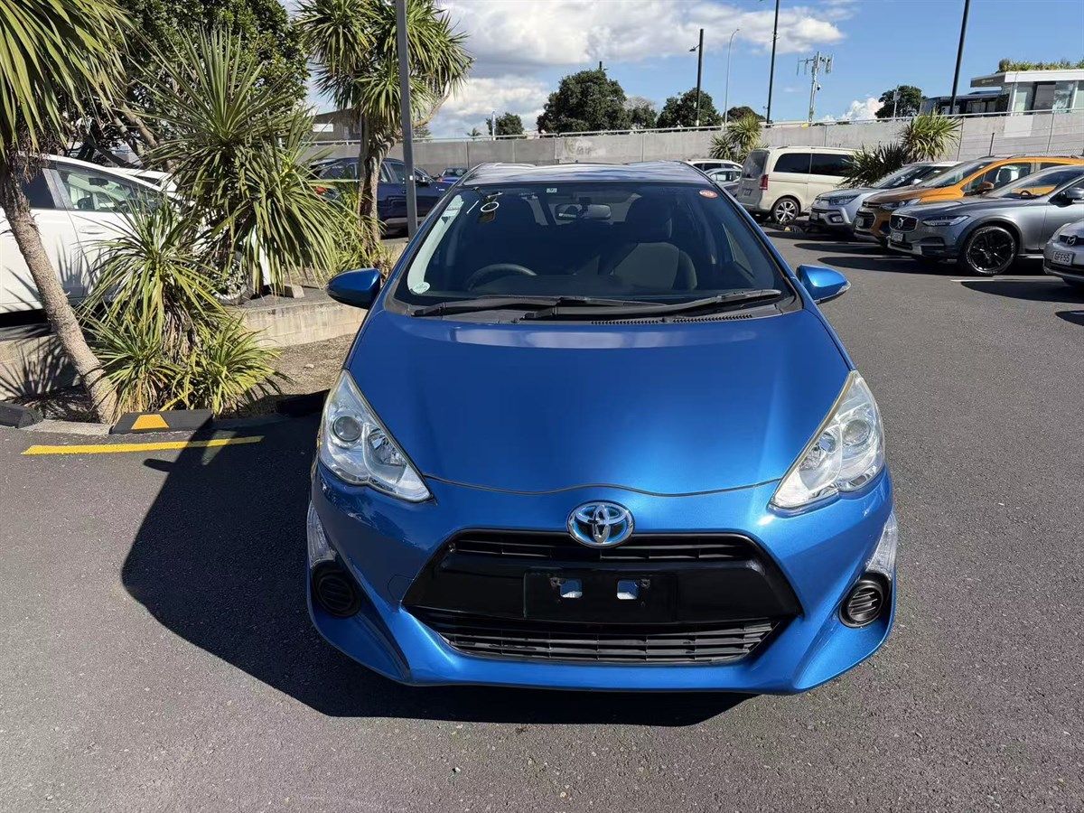 Vehicle image 2