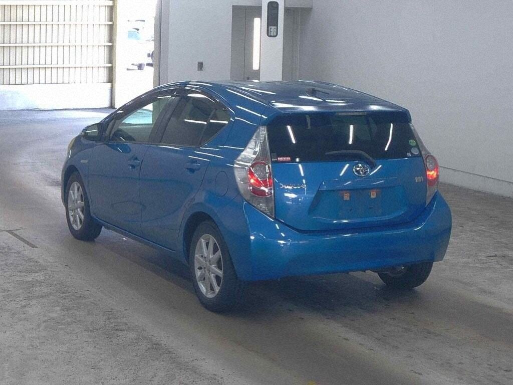 Vehicle image 2