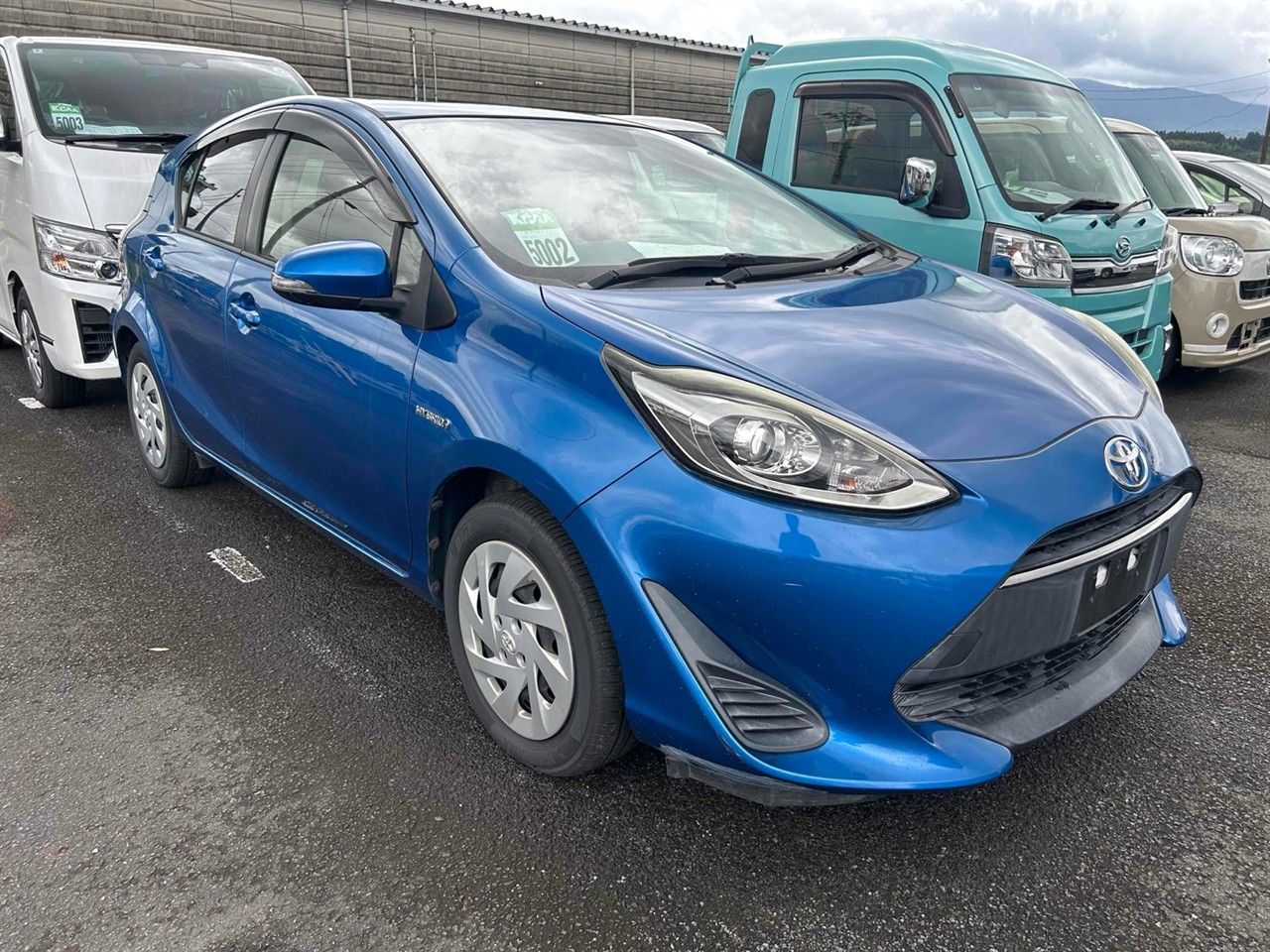 Vehicle image 1