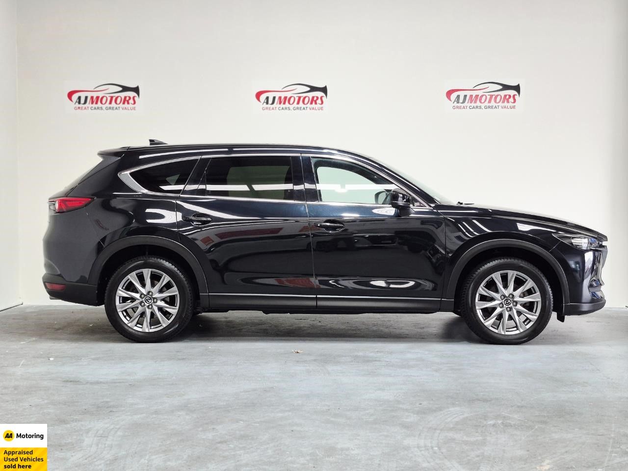 Vehicle image 3