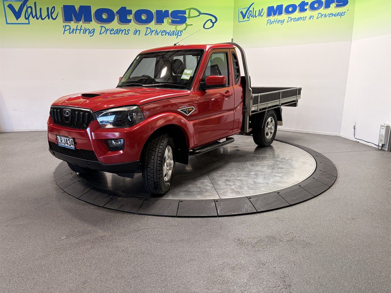 Vehicle image 3