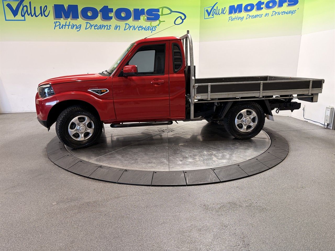Vehicle image 4