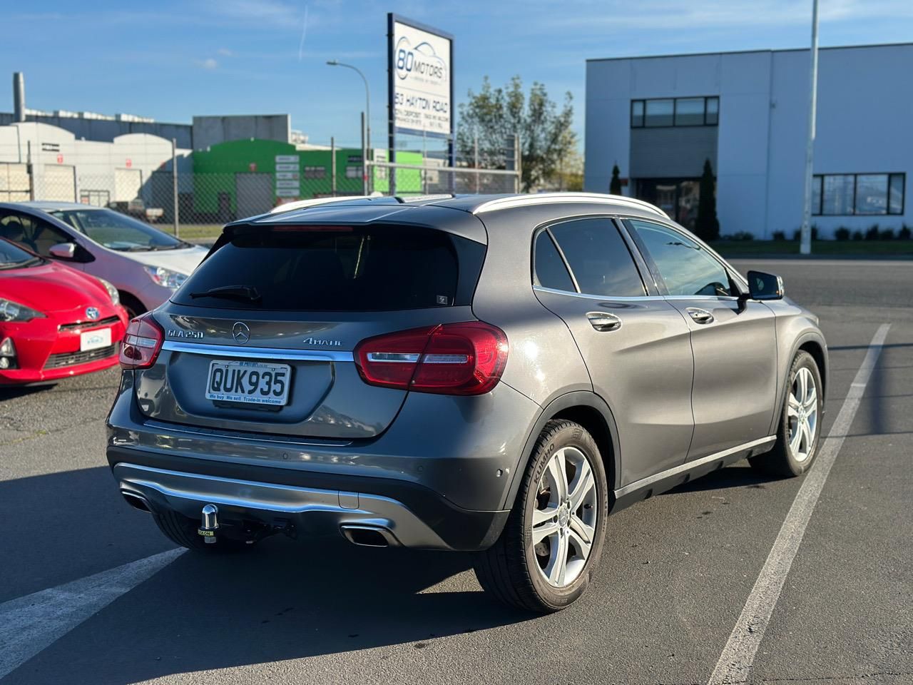 Vehicle image 5