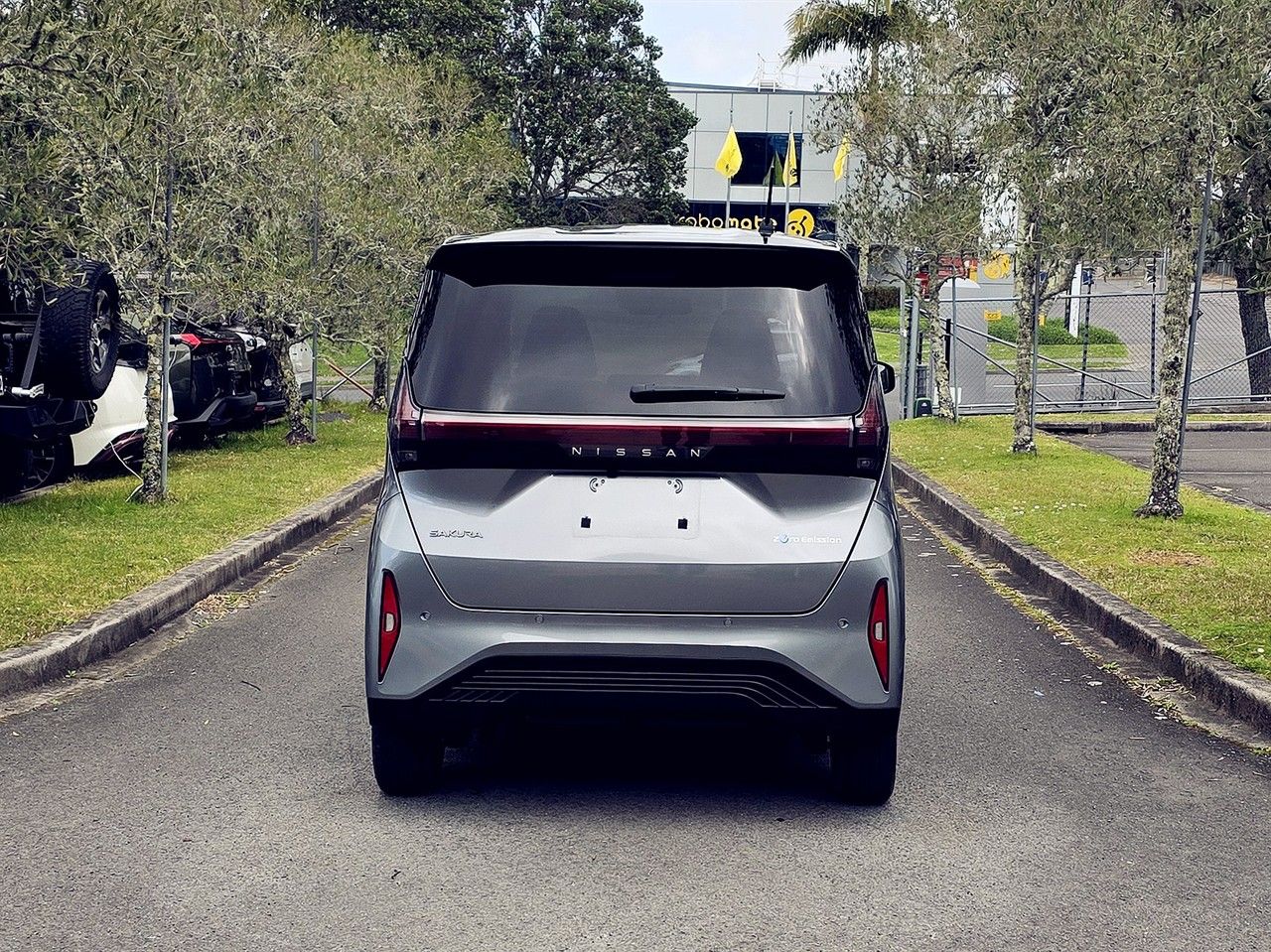 Vehicle image 5