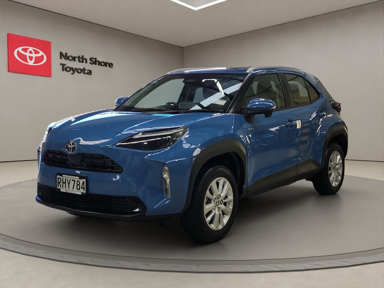 Vehicle image 3