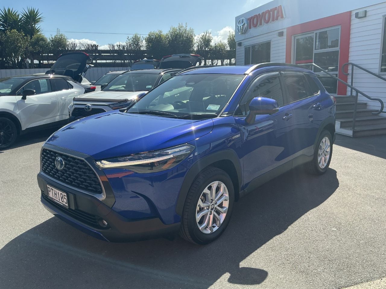 Vehicle image 3