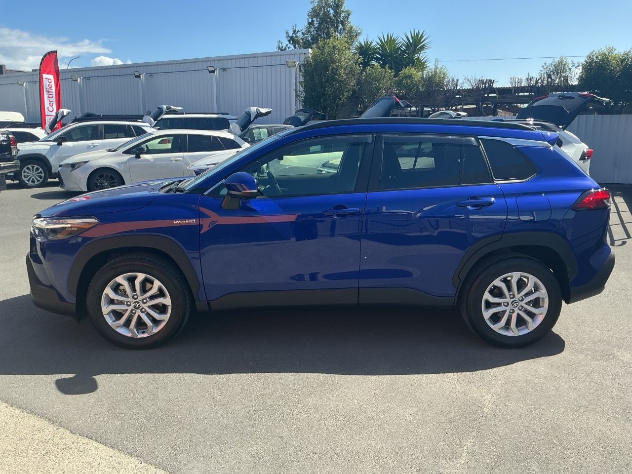 Vehicle image 4