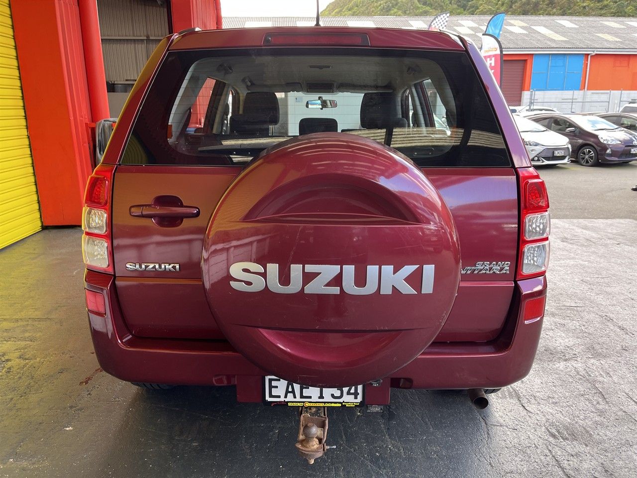 Vehicle image 5