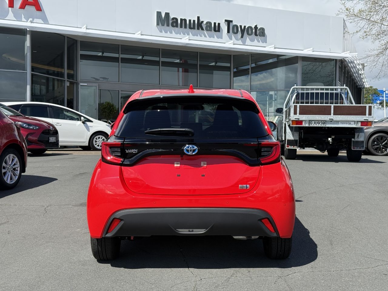 Vehicle image 5