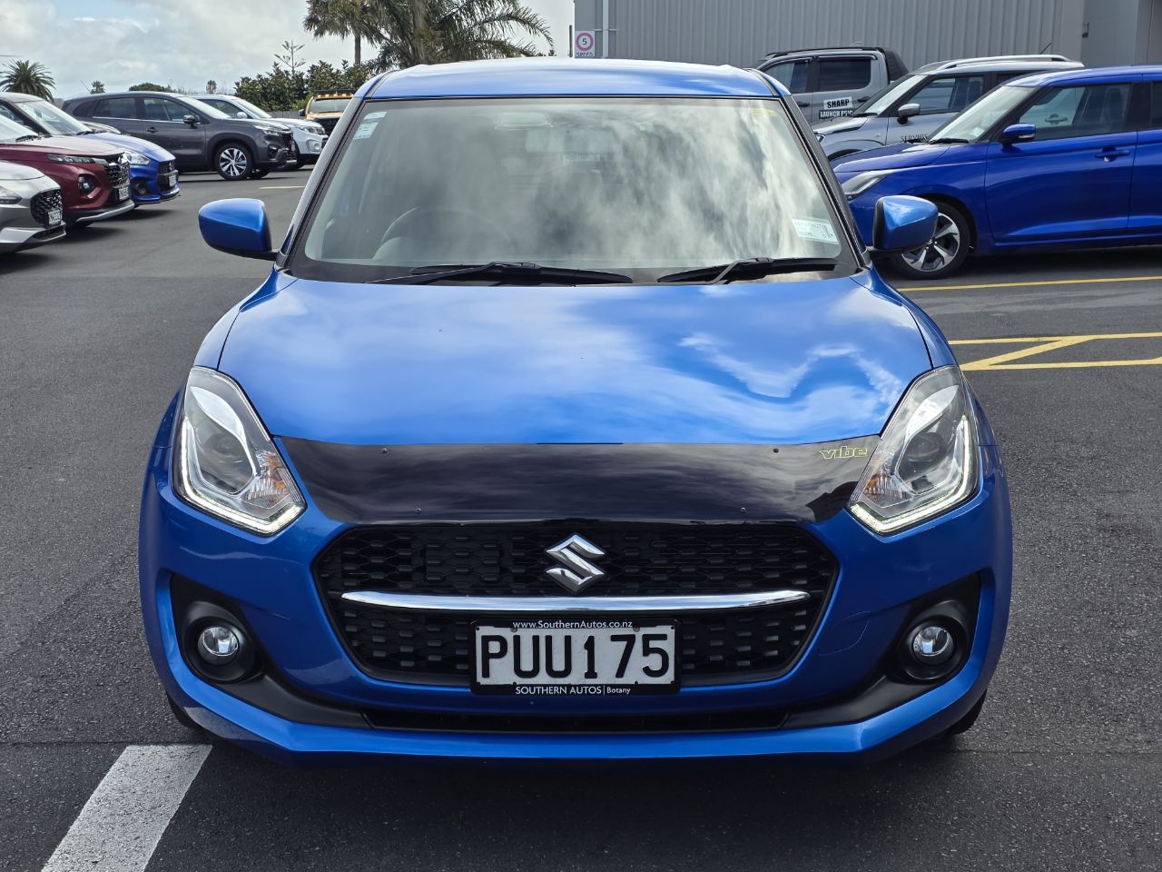 Vehicle image 3