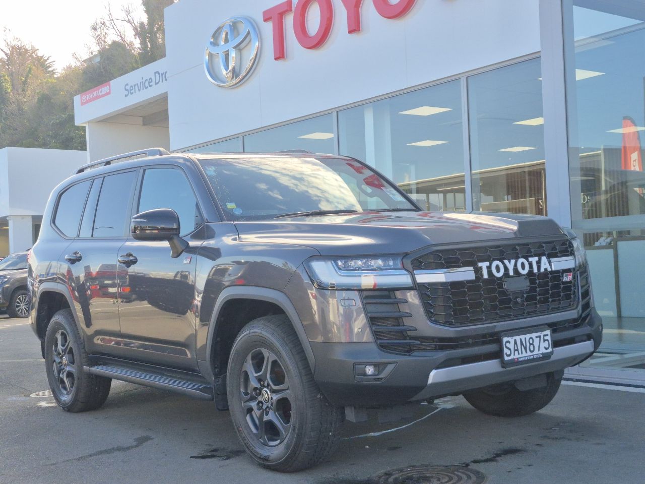 Vehicle image 1