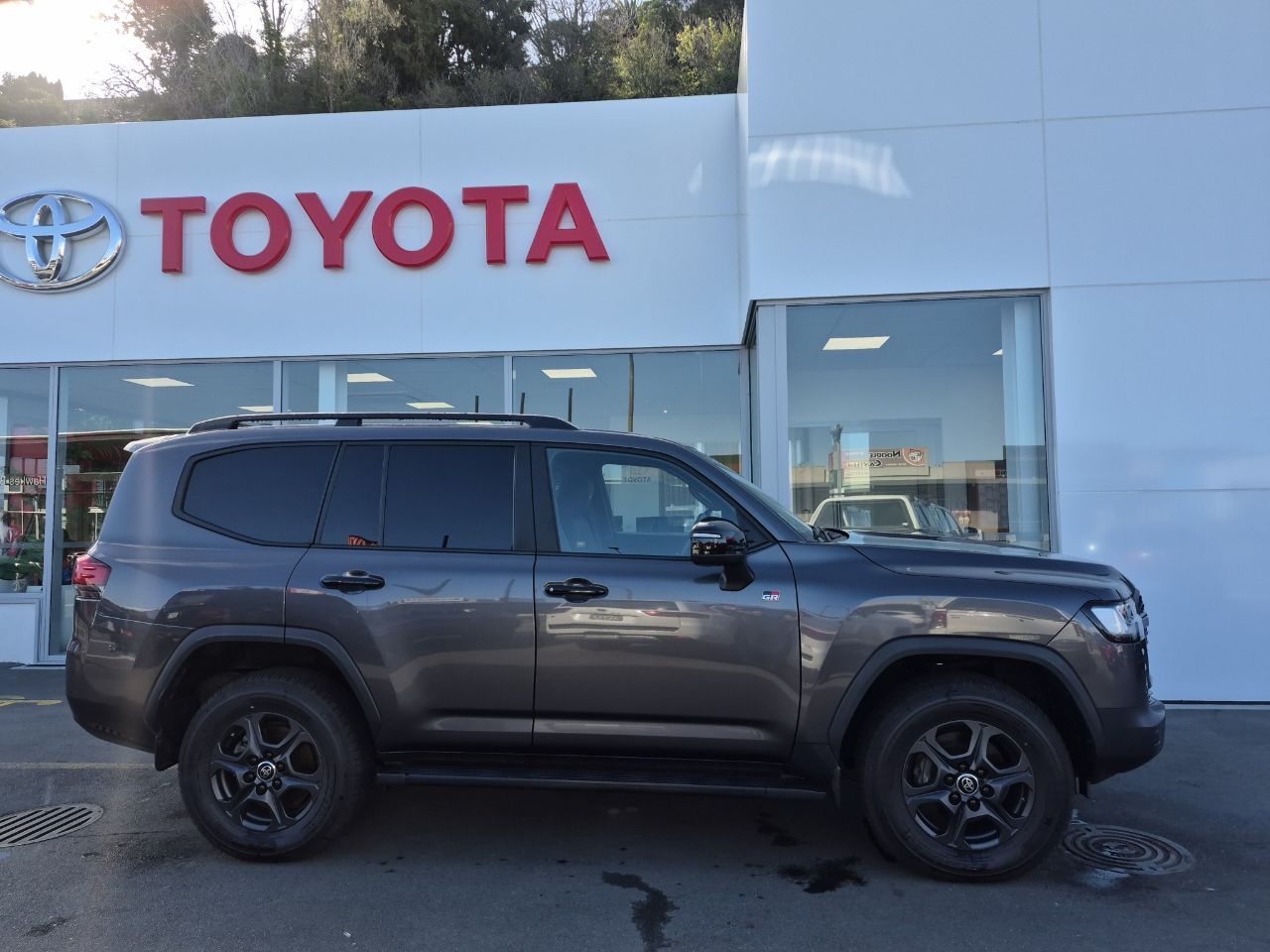 Vehicle image 2