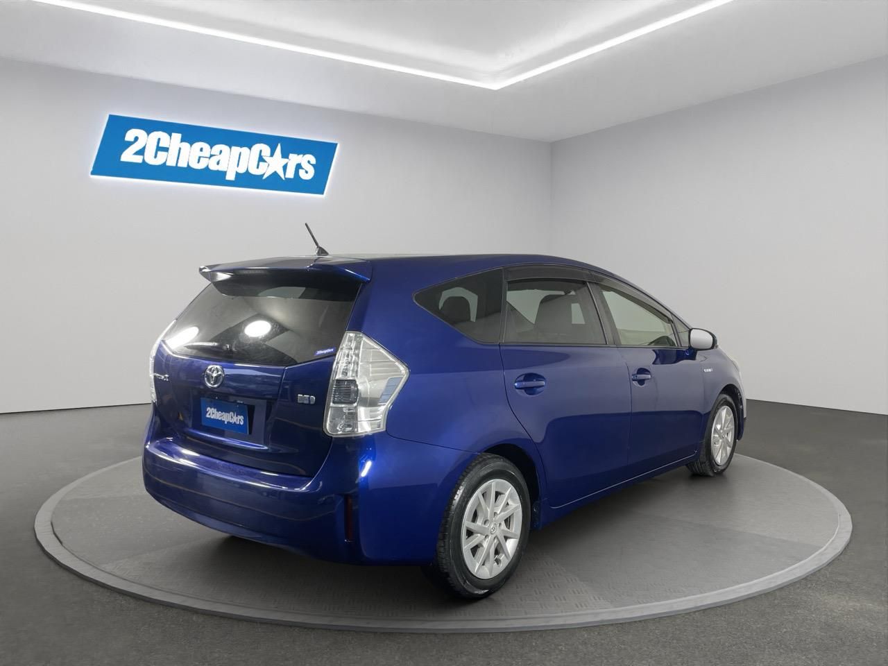 Vehicle image 5