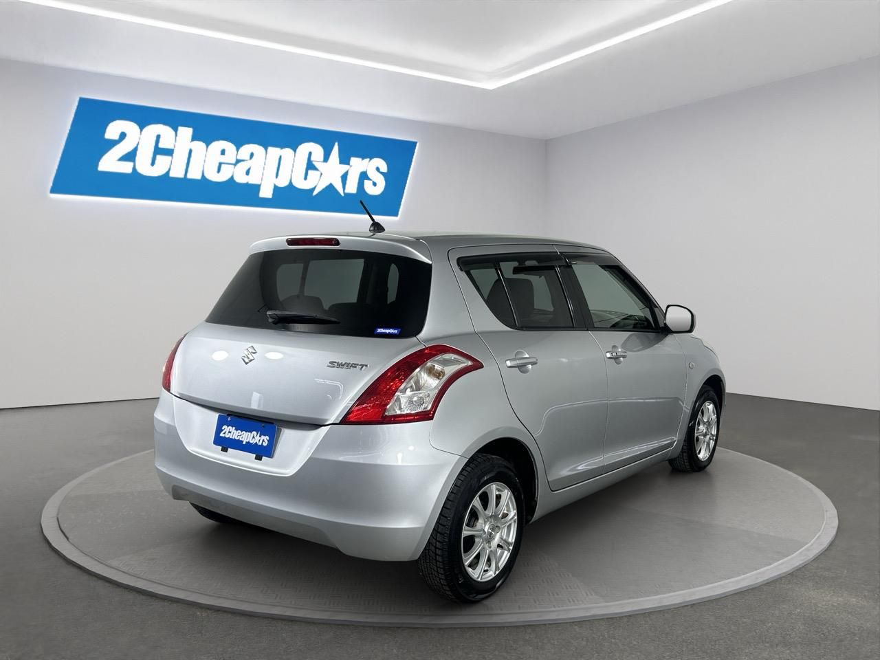 Vehicle image 5