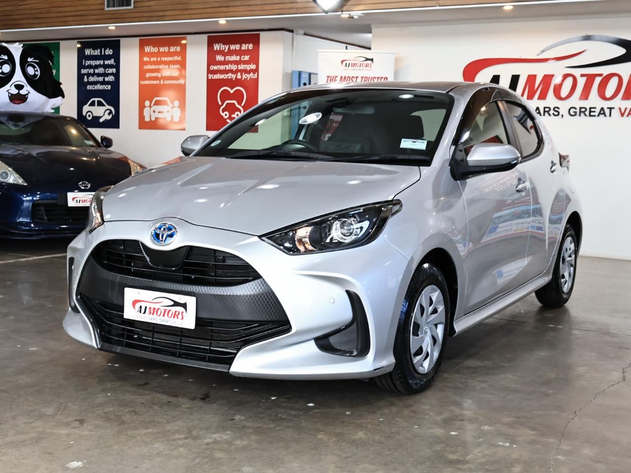 Vehicle image 3