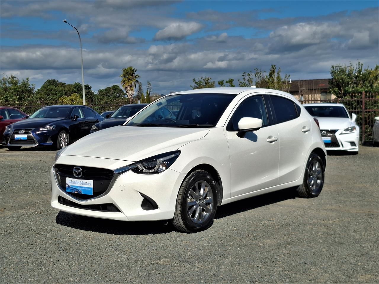 Vehicle image 3