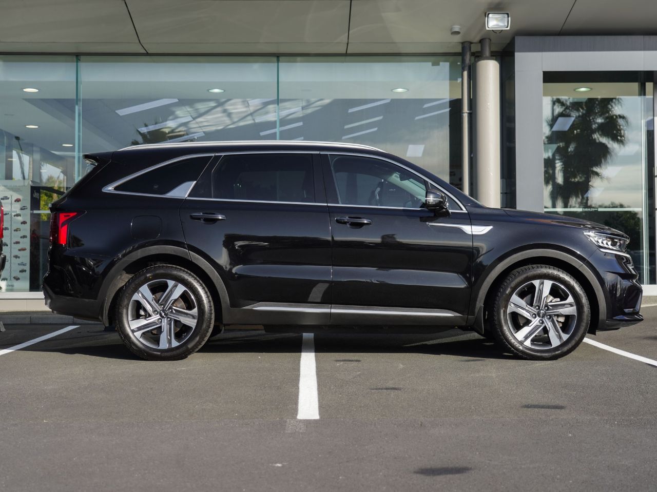 Vehicle image 3