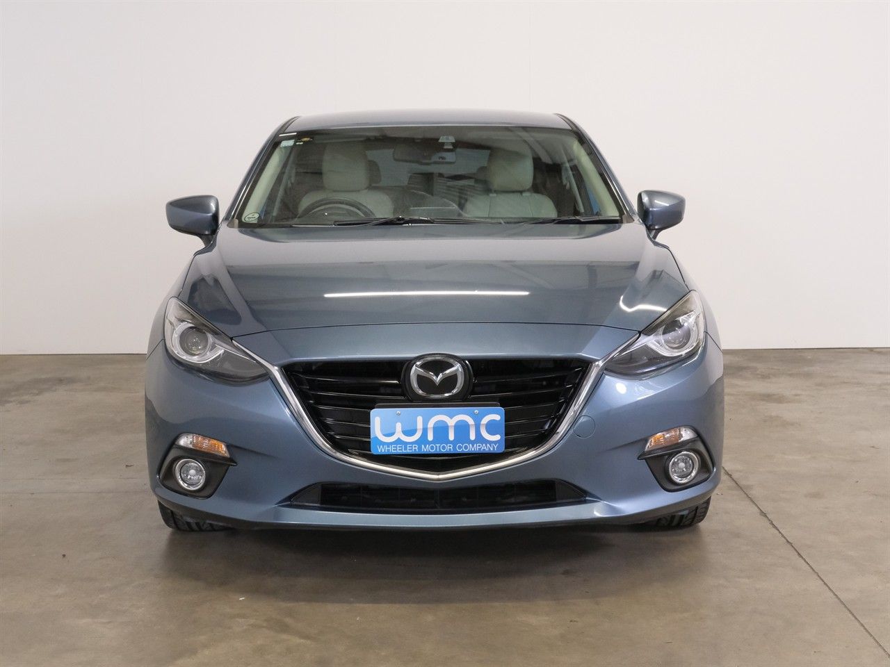 Vehicle image 3