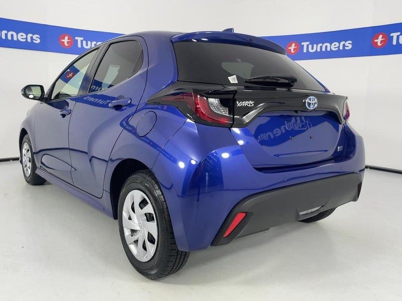 Vehicle image 5