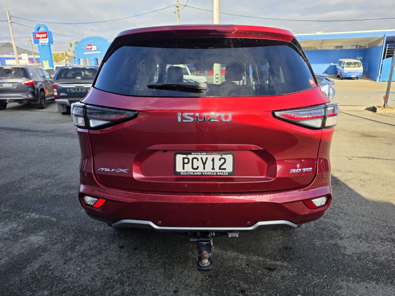 Vehicle image 5