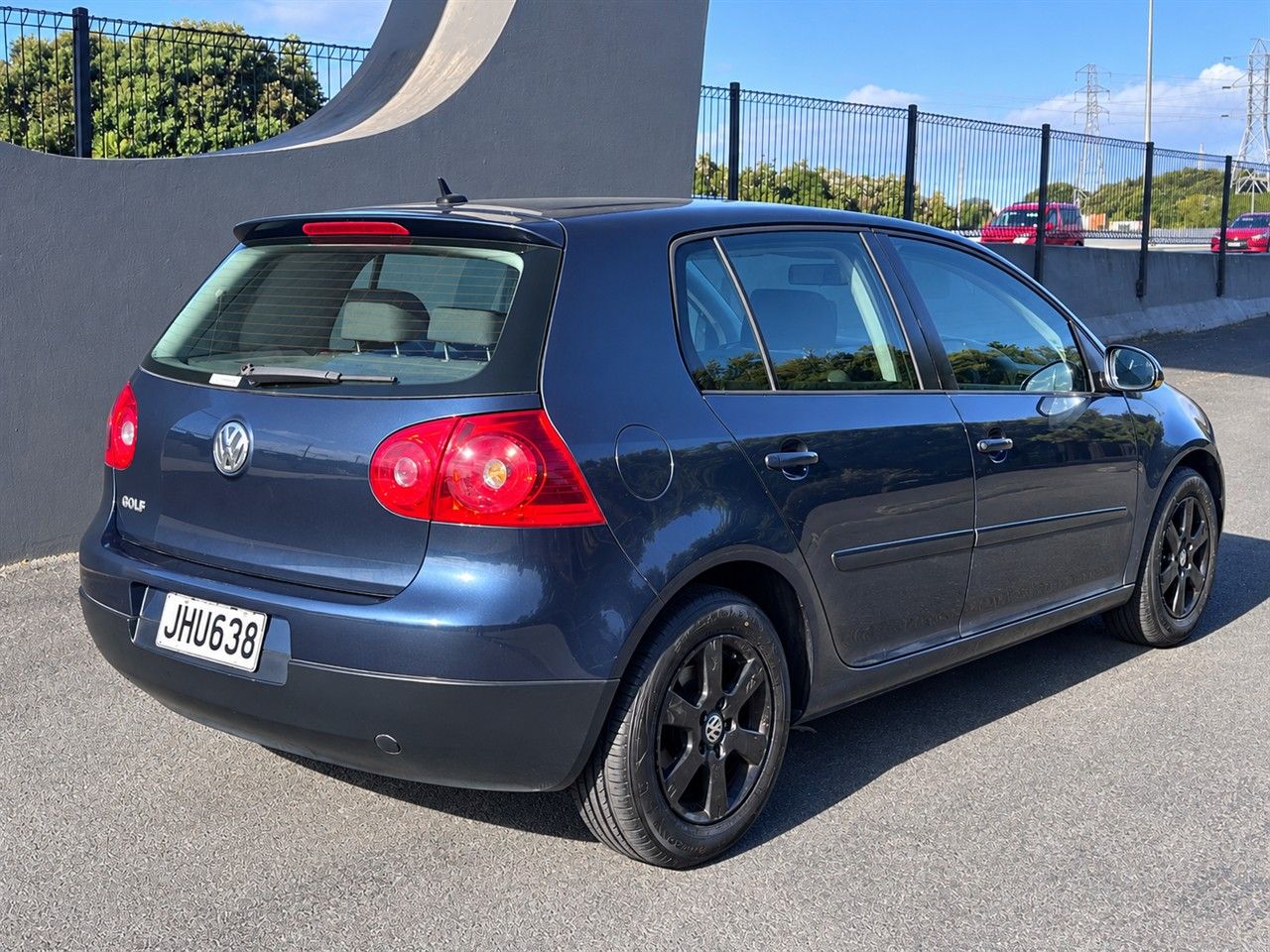 Vehicle image 5