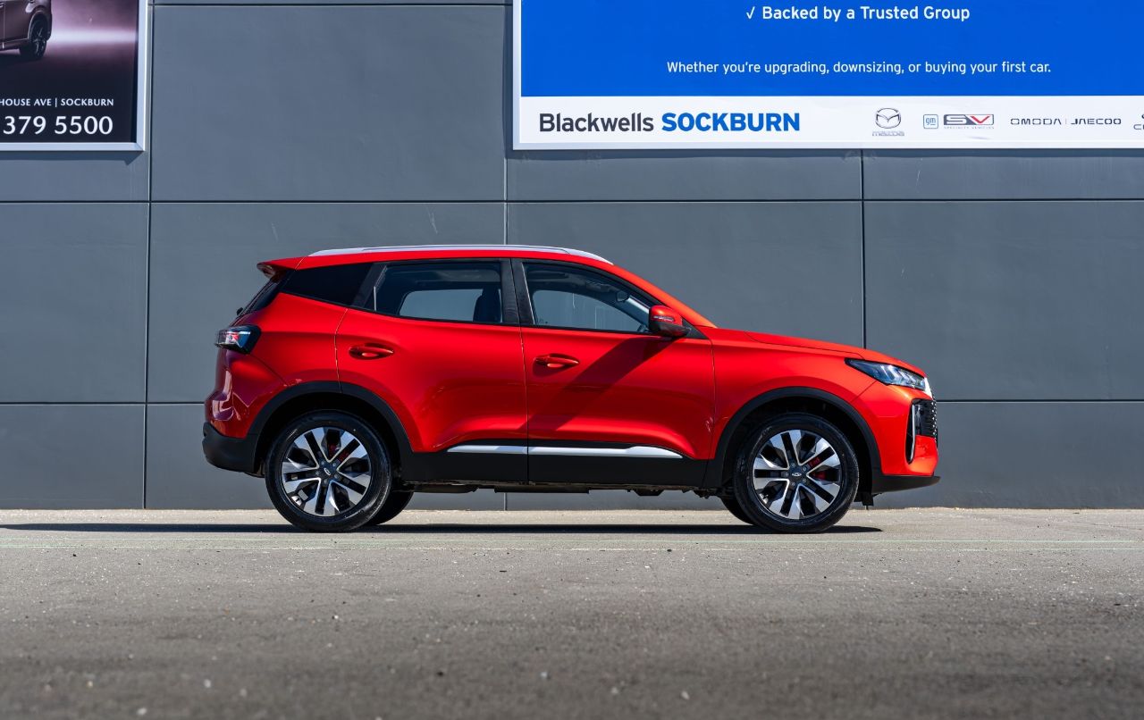 Vehicle image 3