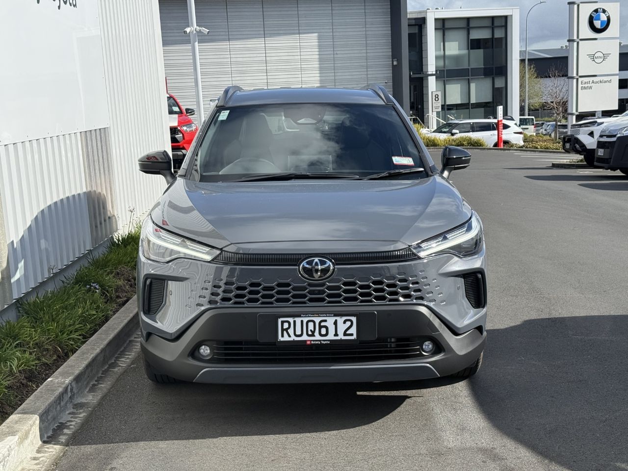 Vehicle image 3