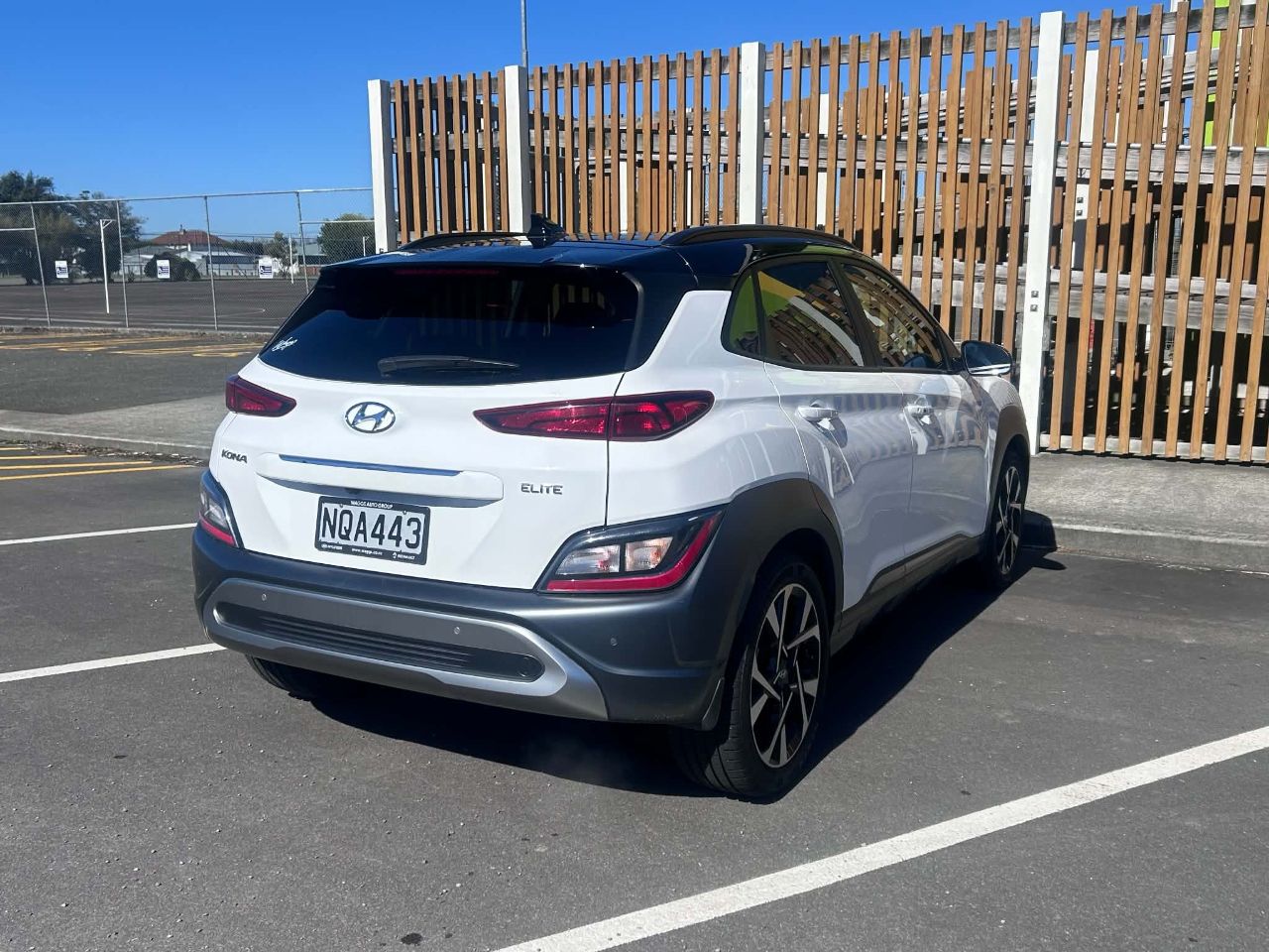 Vehicle image 5