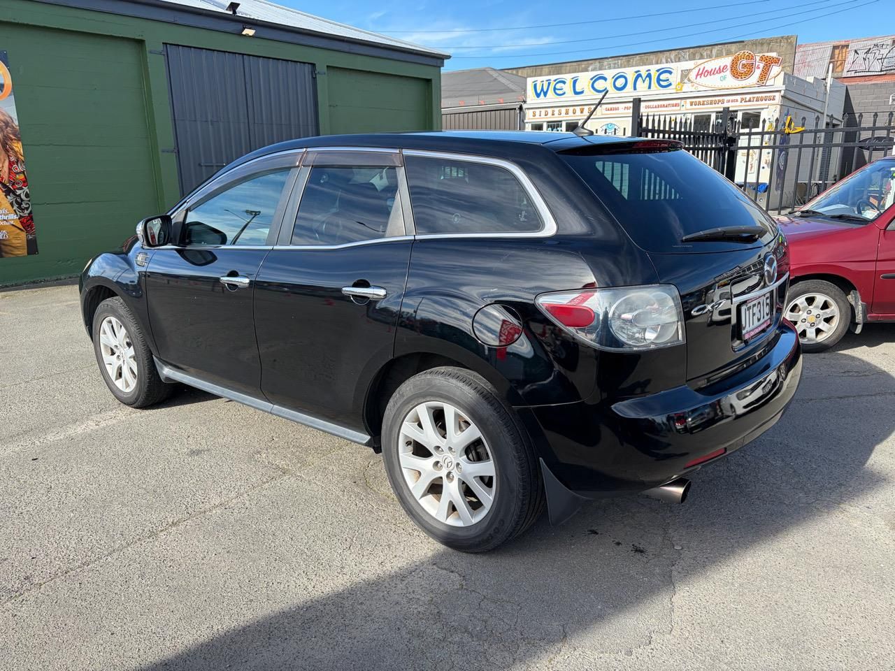Vehicle image 4