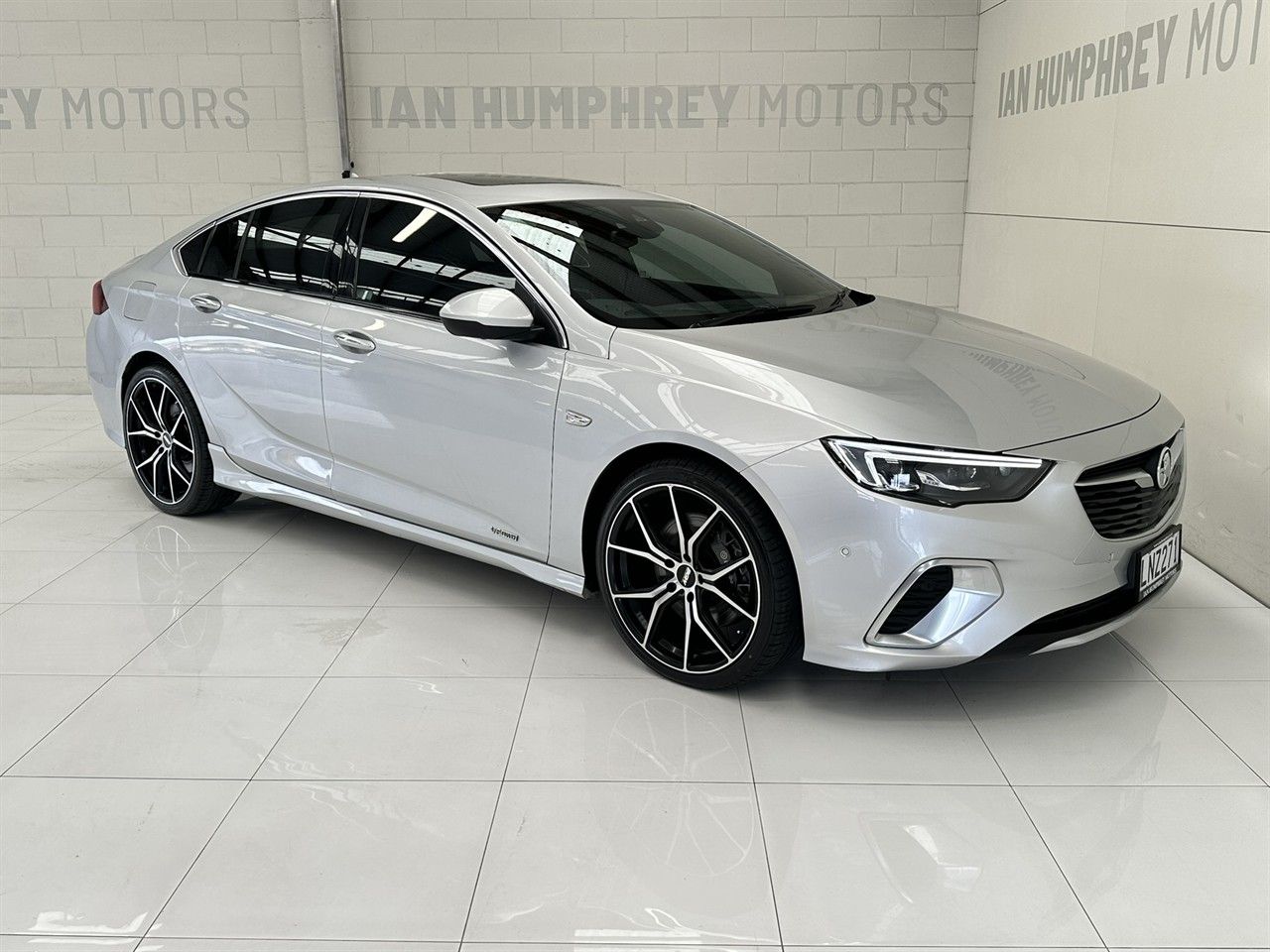 Vehicle image 1