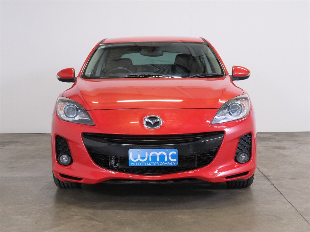 Vehicle image 3