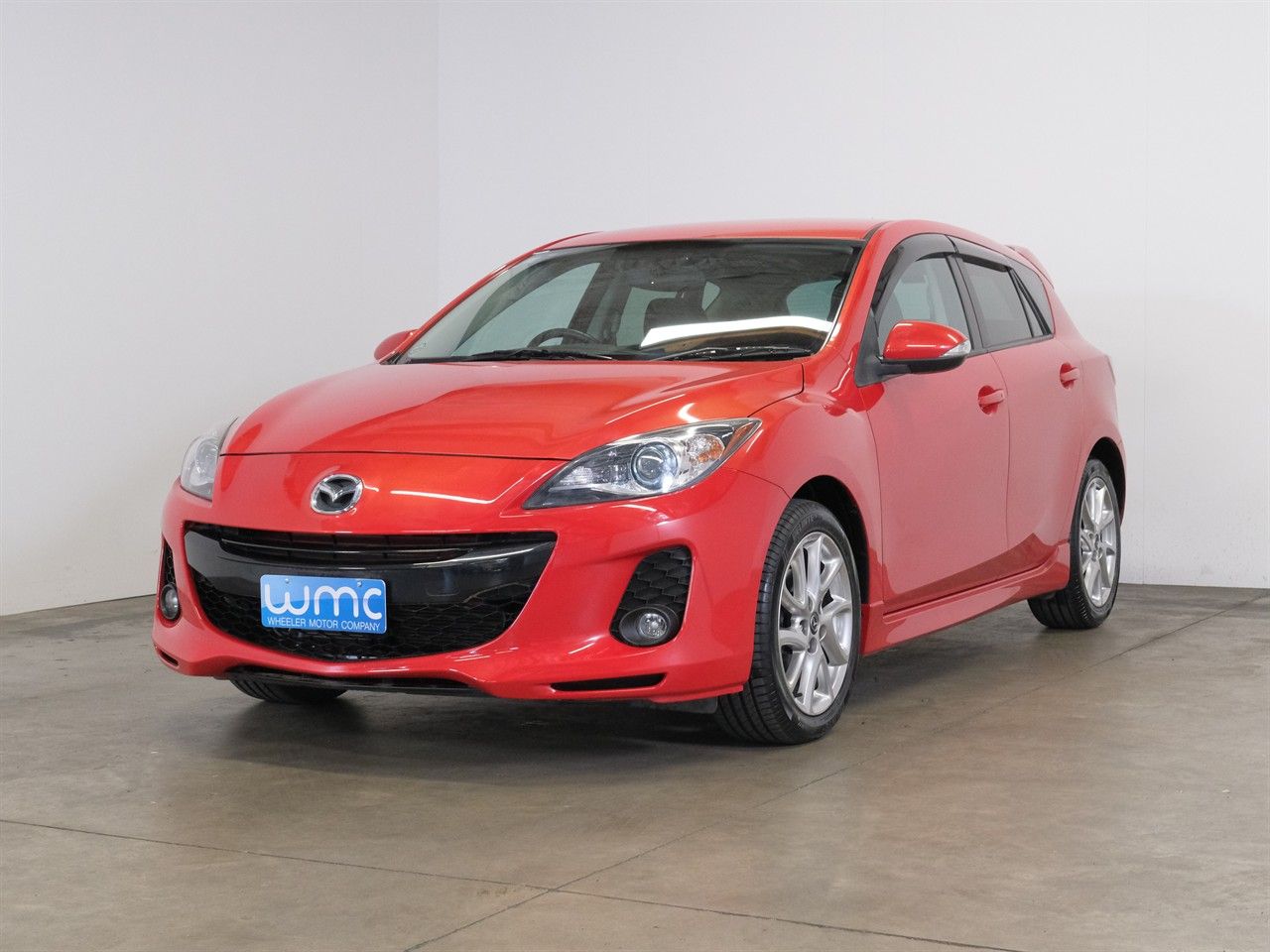 Vehicle image 4