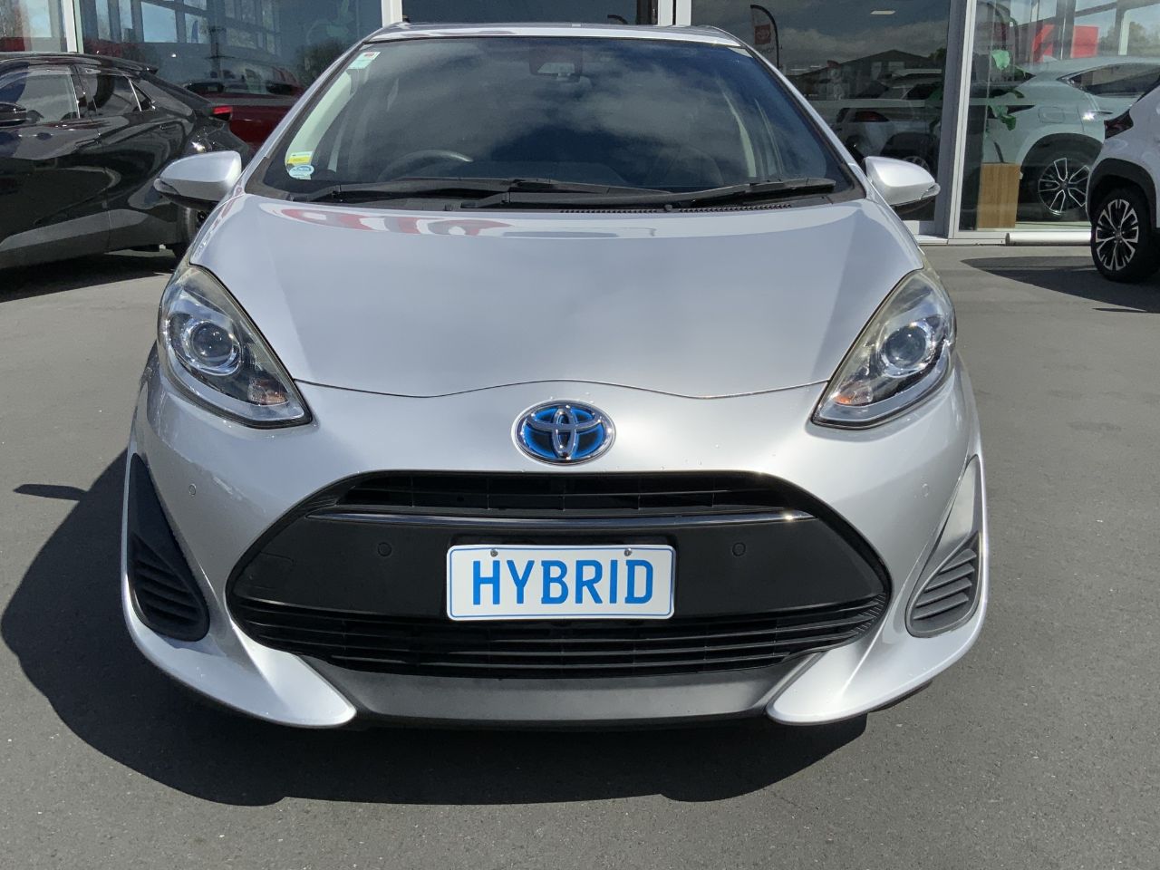 Vehicle image 3
