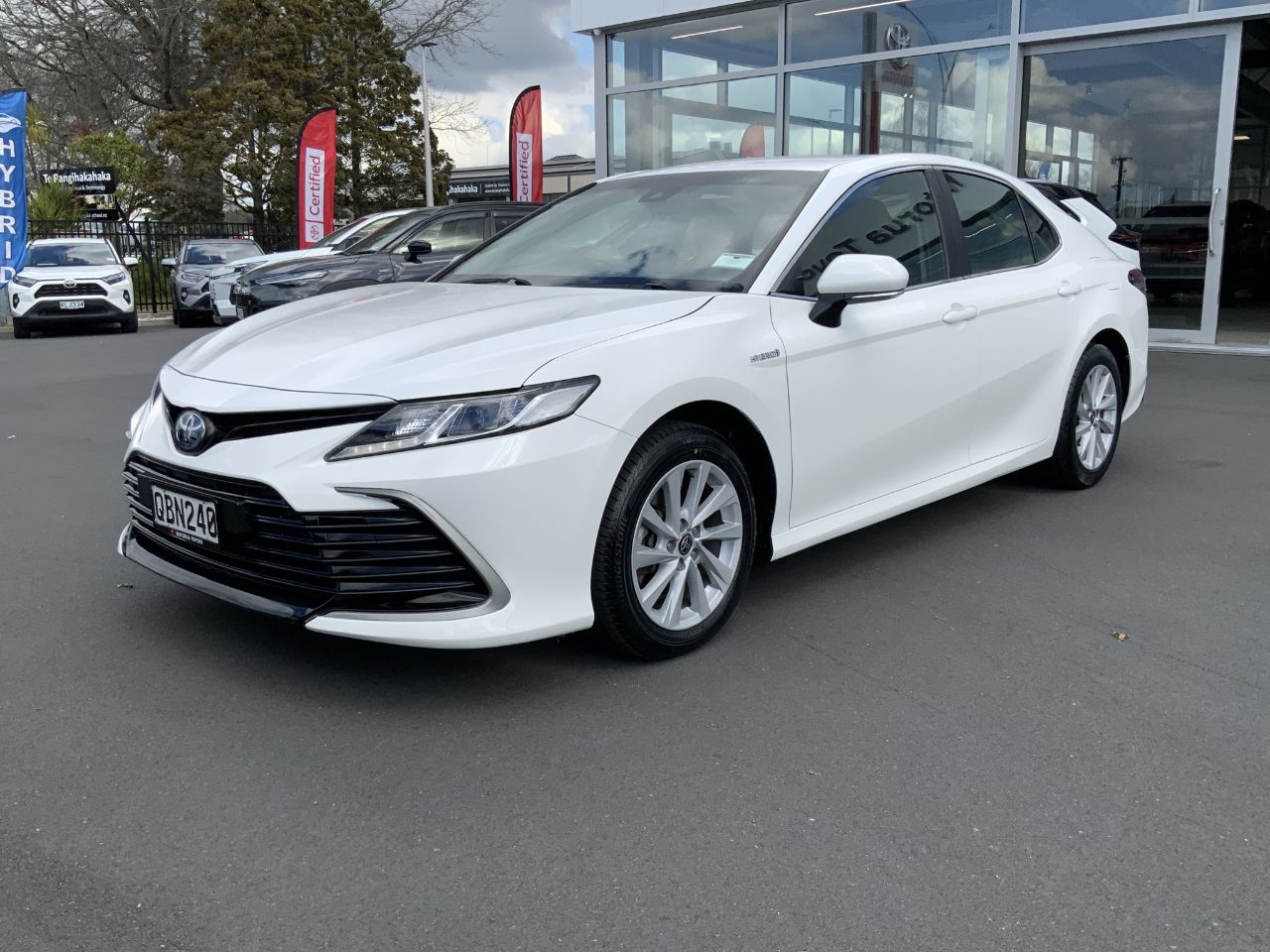 Vehicle image 5