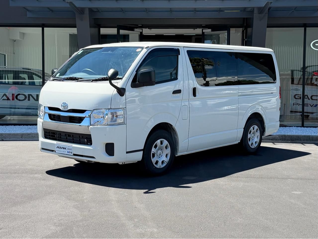 Vehicle image 3