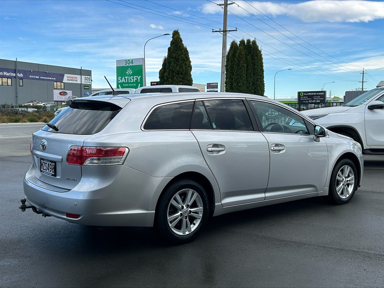 Vehicle image 3