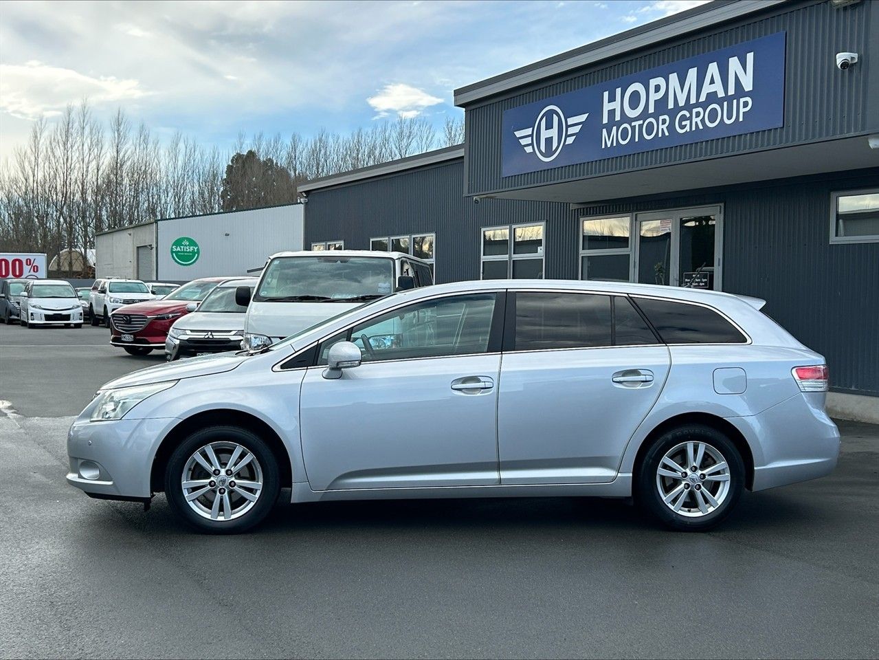 Vehicle image 5